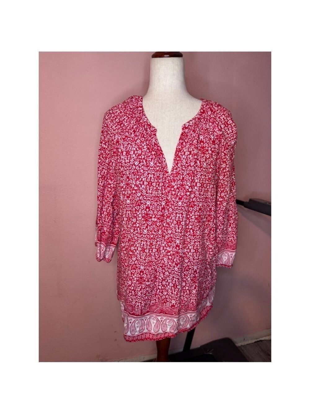Jones & Co. red shirt so 1x. 100% rayon. Long sleeve lightweight, white flowers - Picture 10 of 10